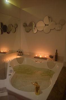 Chalet On Gallery Walk - King Bed, Spa, Fireplace, Wifi & Netflix, Linger A While Mount Tamborine Exterior foto